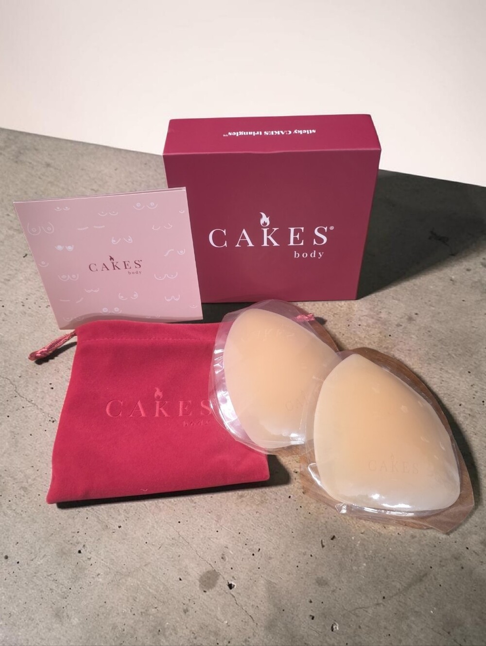 NWT Cakes Body Sticky CAKES triangles Carmel B-DD